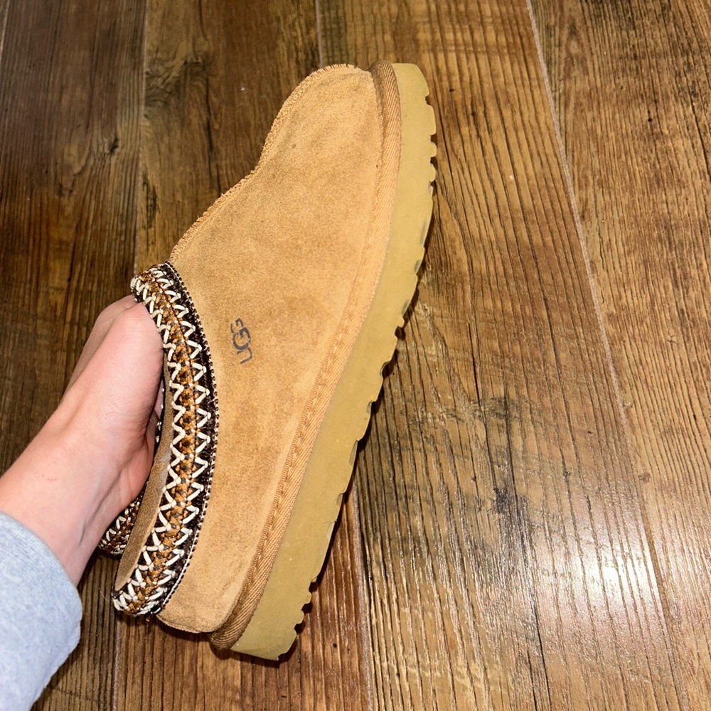 UGG Tasman Slippers Size 8 Women